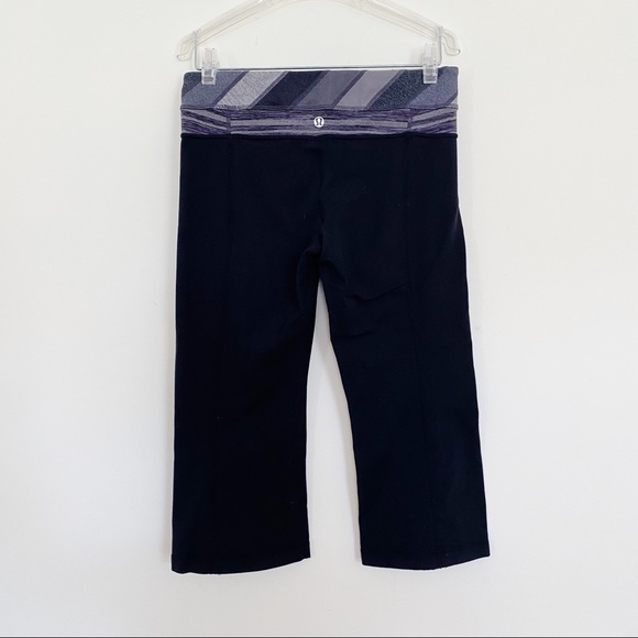 LULULEMON GROOVE CROP PANTS REVERSABLE TO BLACK FITTED CAPRI SZ 6 - Picture 7 of 11